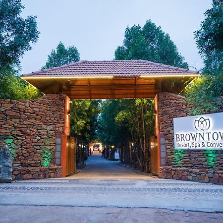 Brown Town Resort & Spa Hyderabad Luaran gambar