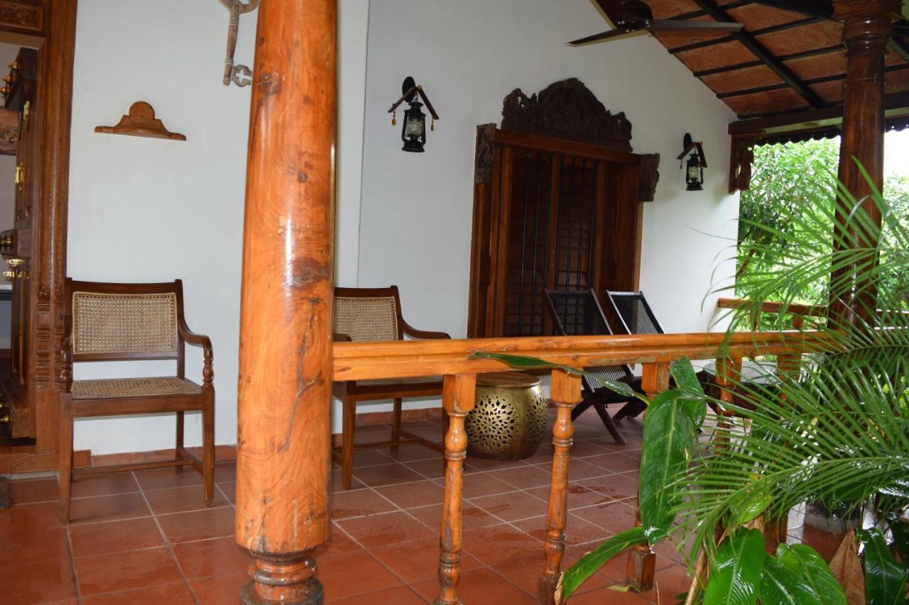 Brown Town Resort & Spa Hyderabad Luaran gambar