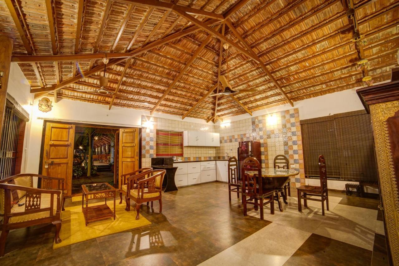 Brown Town Resort & Spa Hyderabad Luaran gambar