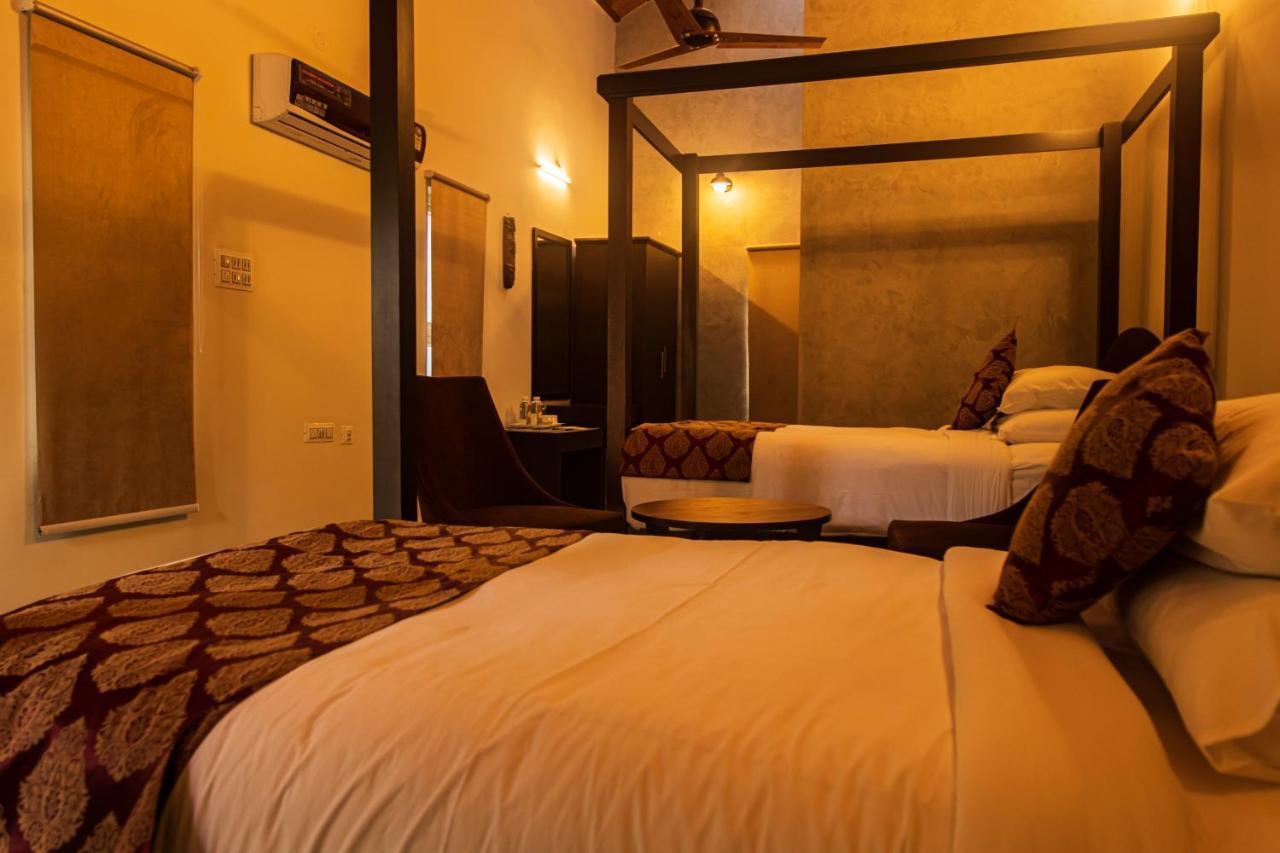 Brown Town Resort & Spa Hyderabad Luaran gambar