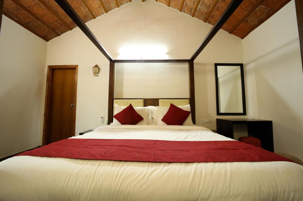 Brown Town Resort & Spa Hyderabad Luaran gambar