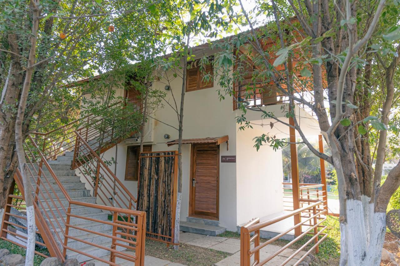 Brown Town Resort & Spa Hyderabad Luaran gambar