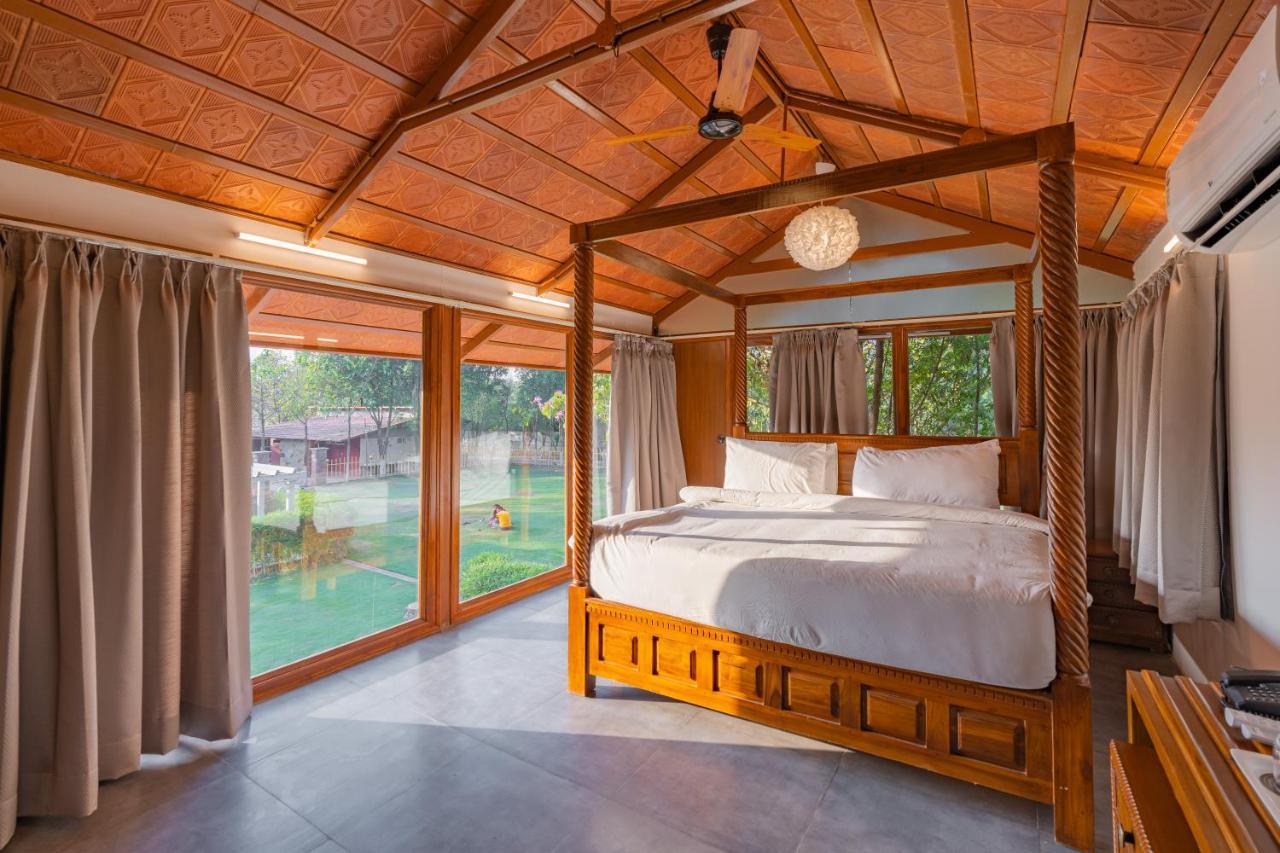 Brown Town Resort & Spa Hyderabad Luaran gambar